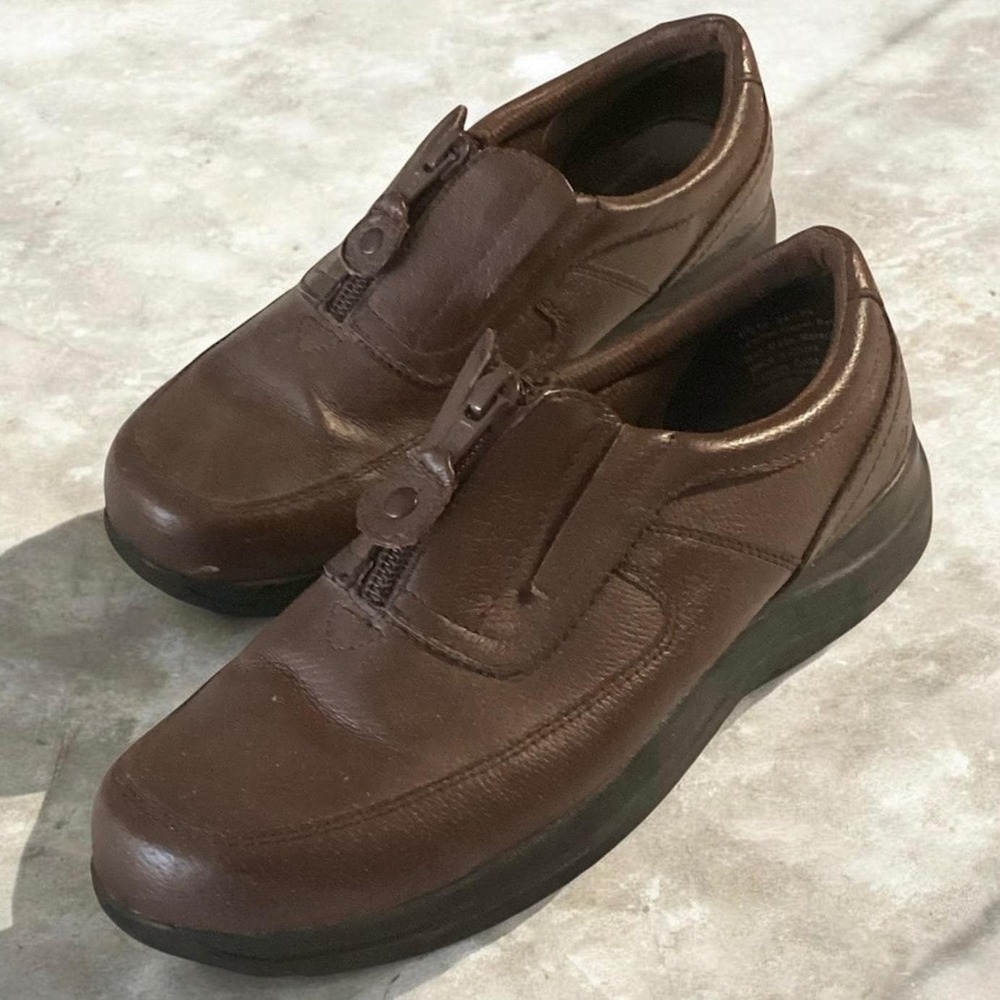 Dr. Scholls Womens Brown Leather Front Zip Walking Shoes Loafers Size 6.5 W